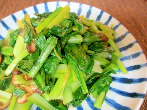 小松菜と椎茸のリンゴマヨ炒め